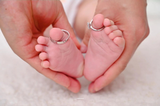 贵港宝宝和宝贝哪个更爱